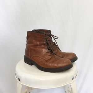 Camper leather boots